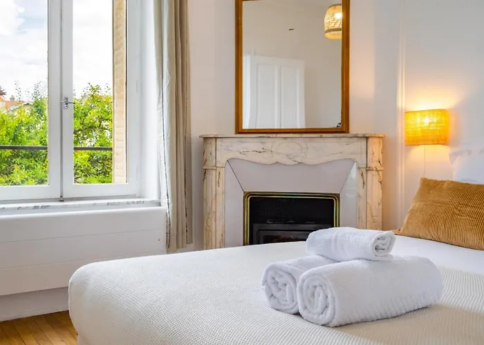 Apartmán Le Chic De Medreville * *